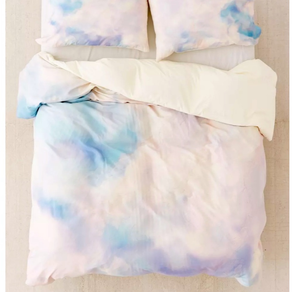 UO Tie Dye duvet cover